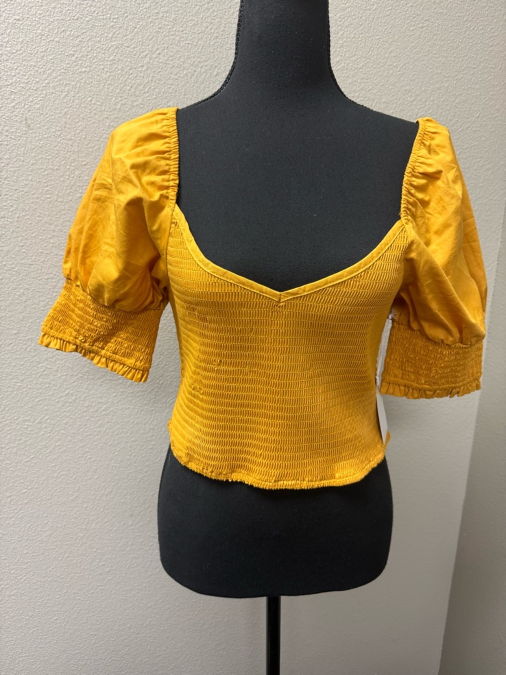 NWT Coco Jaimeson Smocked Crop Top Mustard Puff Sleeve Cottagecore Boho - Picture 2 of 11
